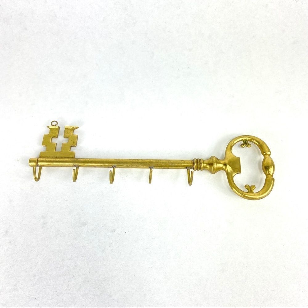 SKELETON key, Key hook holder.